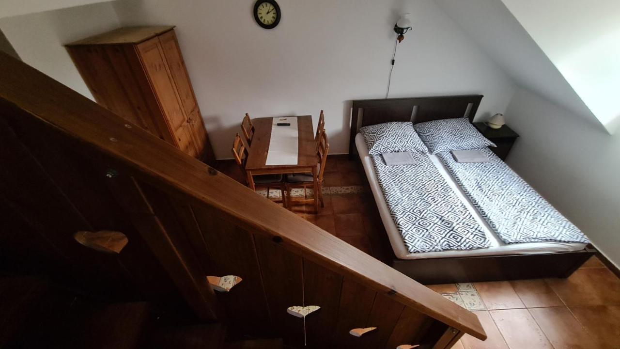 Gyulai Fuerdoe Apartman Eksteriør bilde